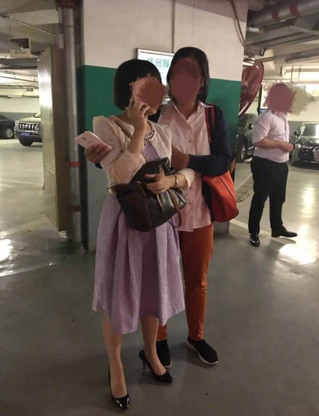 又一愚蠢女司機(jī)操作不當(dāng) 害己更害人 一死兩傷-鋒巢網(wǎng)