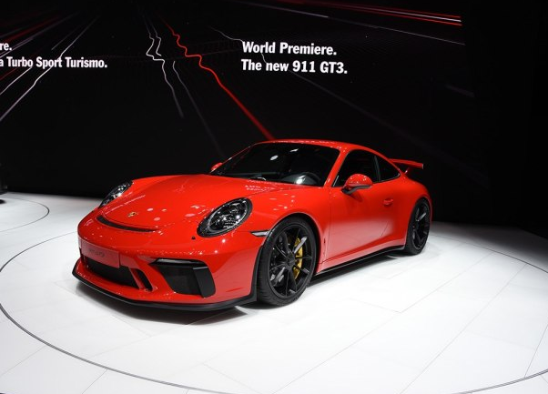 保時(shí)捷新911 GT3“地獄”跑出7分12秒07圈速 嚇煞眾人-鋒巢網(wǎng)