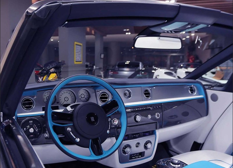 勞斯萊斯推出幻影特別版：再見卻成告別 宣布終結(jié)-鋒巢網(wǎng)