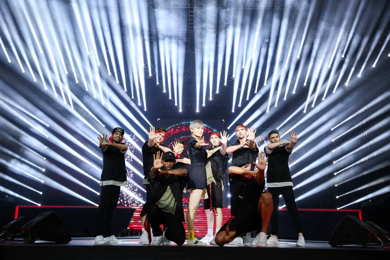 映客櫻花女神盛典：劉嘉玲李宇春傾情助陣 揭曉主播女神-鋒巢網(wǎng)