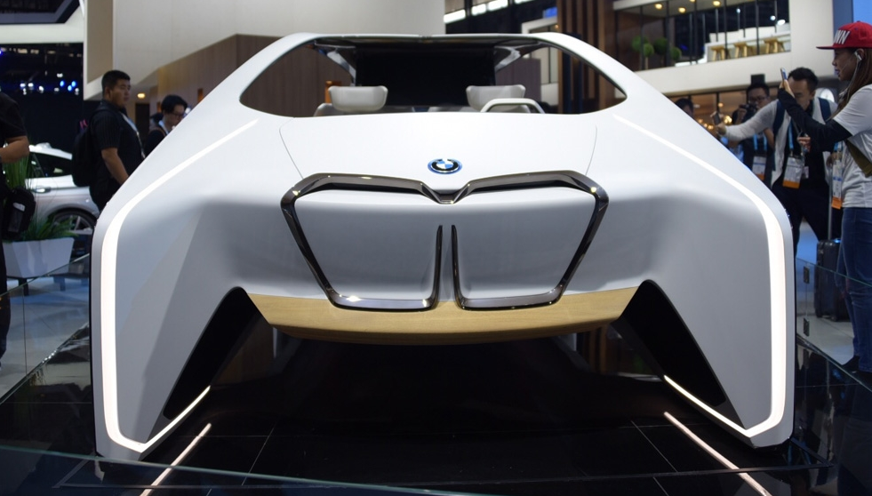 寶馬i Inside Future國內(nèi)首發(fā)：與未來相遇-鋒巢網(wǎng)