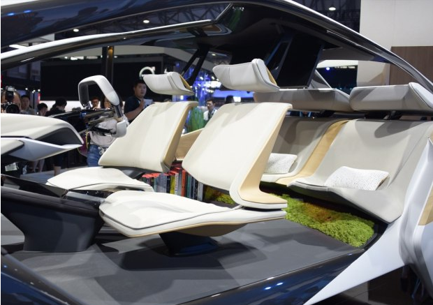 寶馬i Inside Future國內(nèi)首發(fā)：與未來相遇-鋒巢網(wǎng)