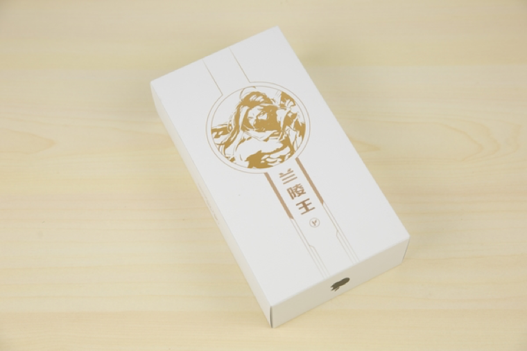 國民游戲+國民手機 iPhone7 Plus王者榮耀定制版圖賞-鋒巢網(wǎng)