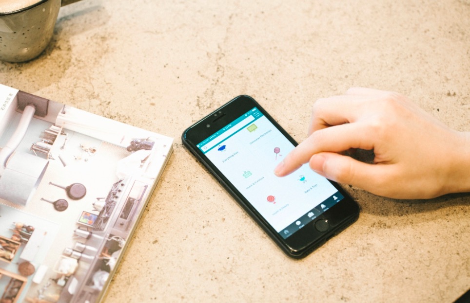 新概念購物APP出現(xiàn) GiftAway零買賣輕量環(huán)保登場-鋒巢網(wǎng)