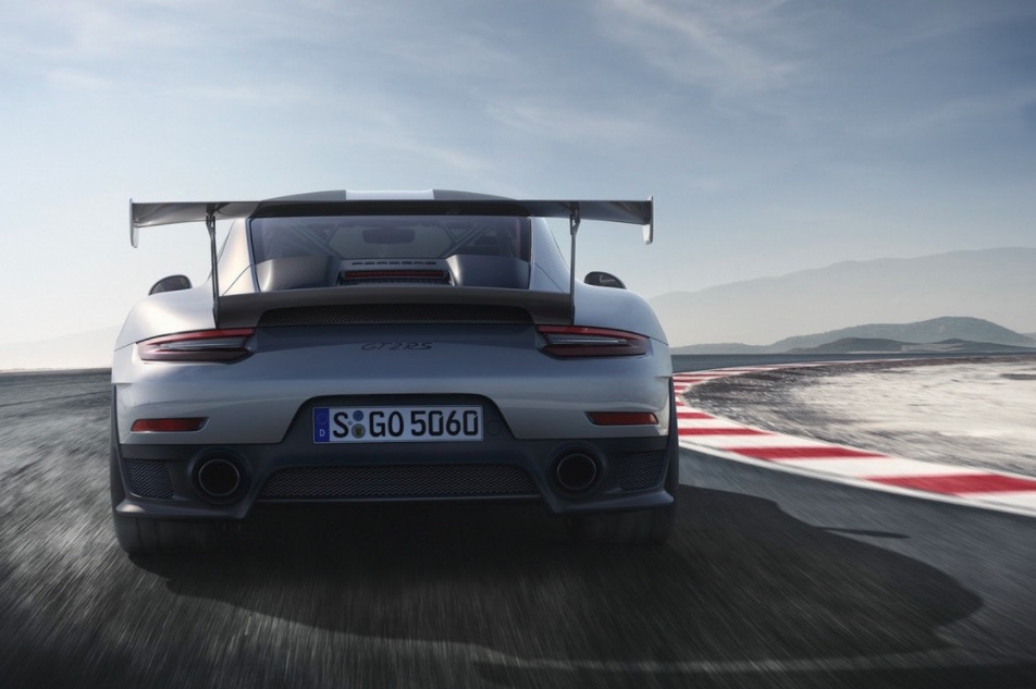 限量1000臺的超跑新作：保時捷2018全新911 GT2 RS登陸-鋒巢網(wǎng)