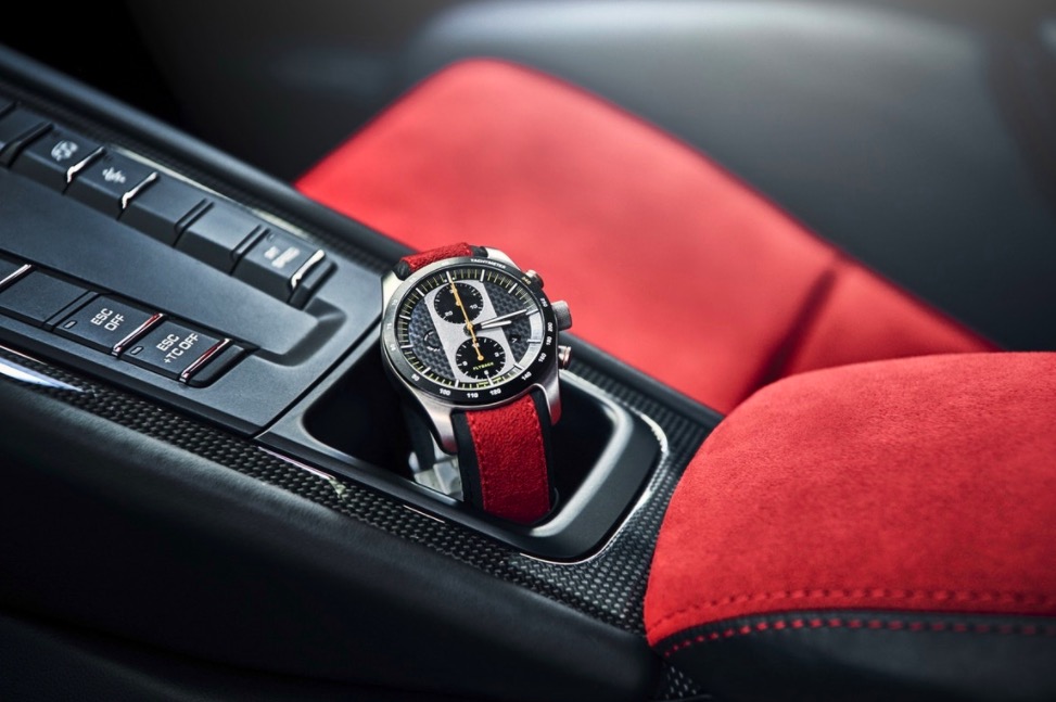 限量1000臺(tái)的超跑新作:保時(shí)捷2018全新911 GT2 RS登陸-鋒巢網(wǎng)