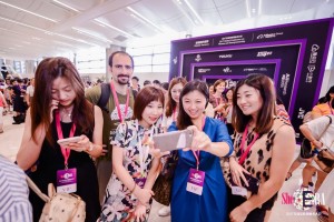 魔豆媽媽驚艷全球女性大會(huì)，互聯(lián)網(wǎng)+加速她時(shí)代-鋒巢網(wǎng)