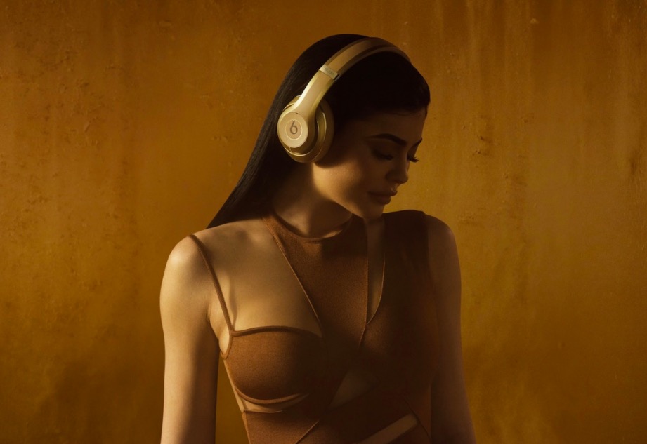 Beats by Dr. Dre x Balmain合作系列耳機(jī)發(fā)布-鋒巢網(wǎng)