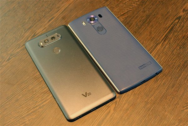 6英寸無(wú)邊框全面屏 LG V30或在8月31日正式發(fā)布-鋒巢網(wǎng)