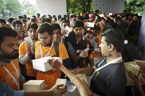 逐漸失去中國(guó)市場(chǎng)的蘋(píng)果，能在印度復(fù)制出一個(gè)中國(guó)嗎？-鋒巢網(wǎng)