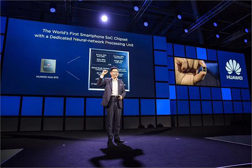 華為發(fā)布首款手機AI芯片，國產(chǎn)實力已不容小覷！-鋒巢網(wǎng)