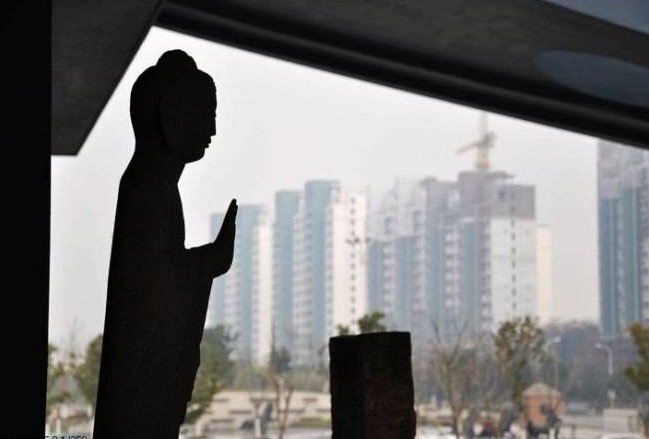 限購之后又見限售，為何房價越限購越上漲？-鋒巢網(wǎng)