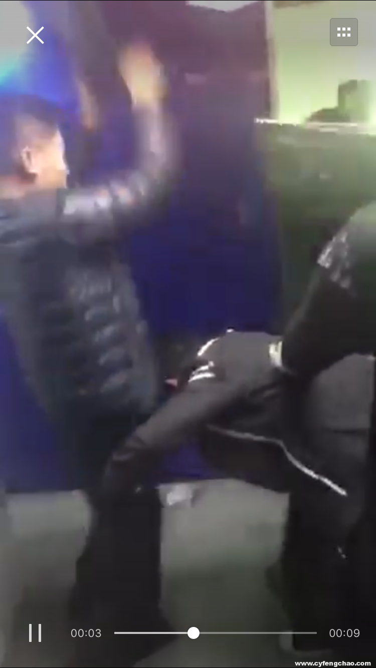 網(wǎng)友爆料：微貸網(wǎng)公司員工被打，前臺被砸-鋒巢網(wǎng)