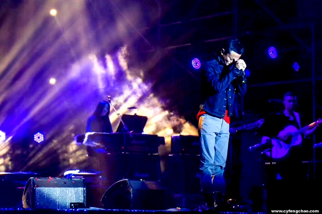 馬云唱歌是假，但讓達(dá)摩院在鎂光燈下聚焦1000億才是真-鋒巢網(wǎng)