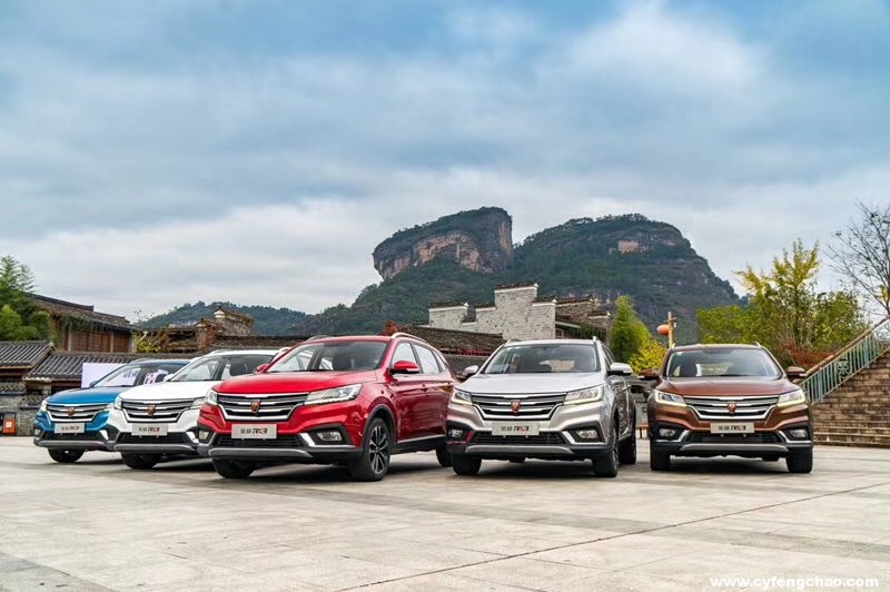 上汽榮威RX3：斗志昂揚(yáng)的斜杠青年！-鋒巢網(wǎng)