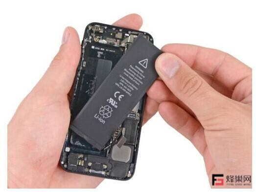 老款iPhone被變慢有了實錘？蘋果承認對iPhone6/7/SE降頻-鋒巢網