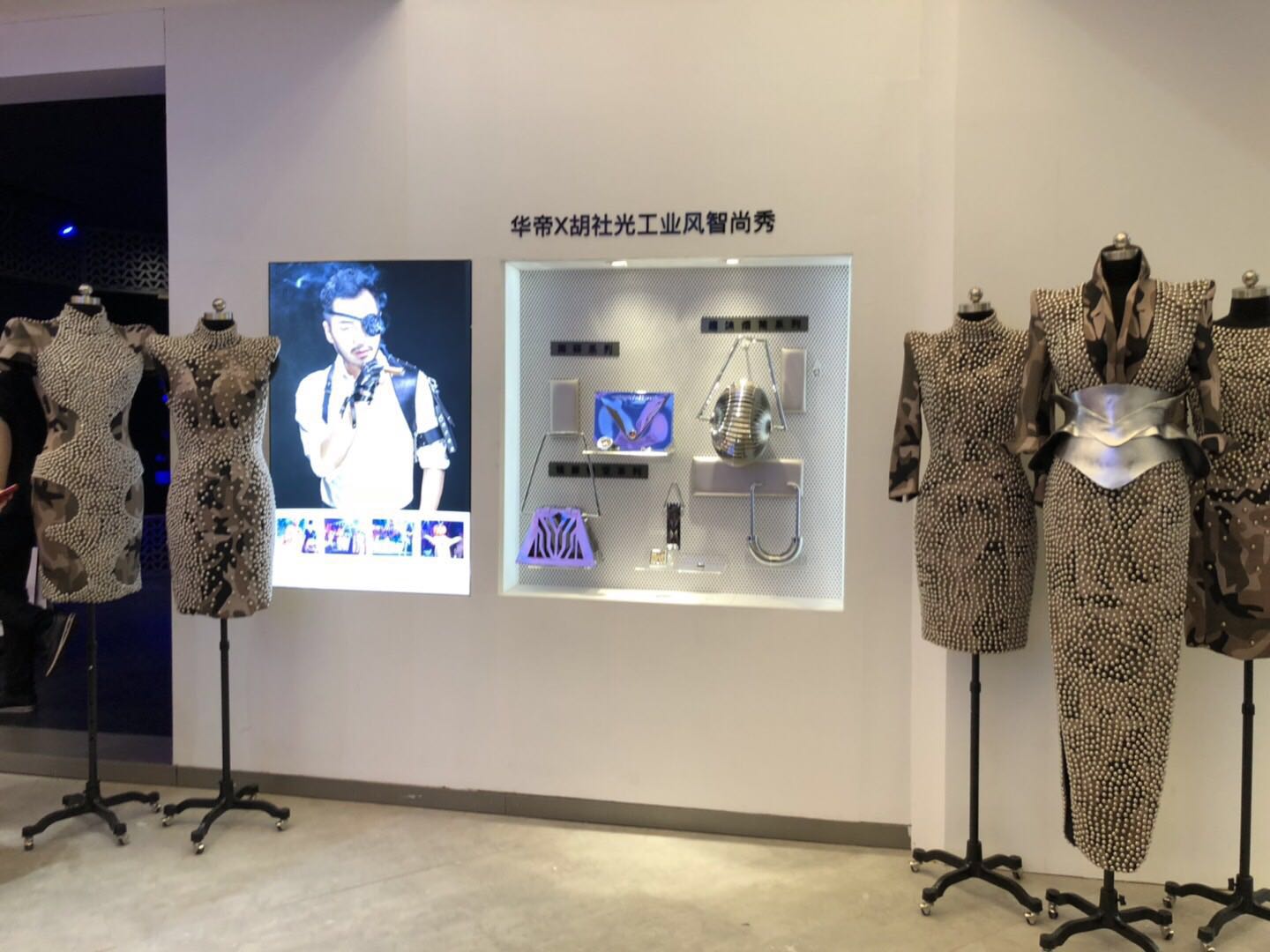 華帝舉辦“不止美食”知識廚房發(fā)布會，煙機聽書功能新穎別致-鋒巢網(wǎng)