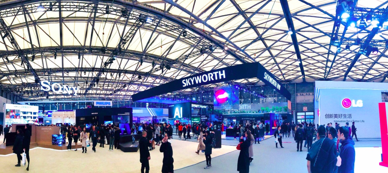 OLED電視全球三強(qiáng)代表中韓日對決，AWE2018創(chuàng)維大手筆展示冠軍實(shí)力-鋒巢網(wǎng)