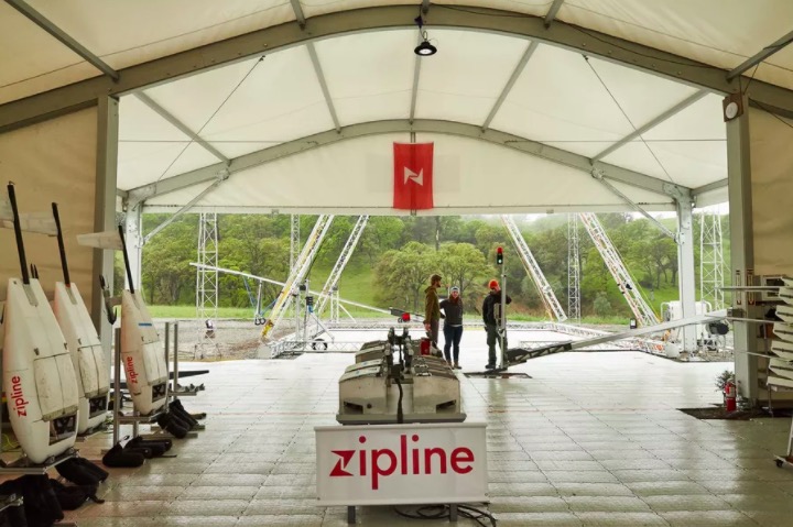 我們發(fā)射了一架“送血”無人機-鋒巢網