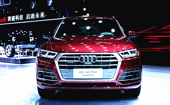 全新奧迪Q5L車展亮相，七月開售：演繹經(jīng)典的延續(xù)-鋒巢網(wǎng)