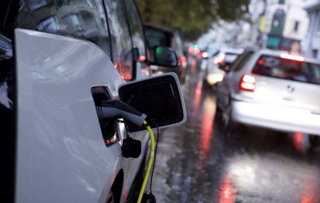 馬斯克：共享電動無人駕駛模式是未來的方向-鋒巢網(wǎng)