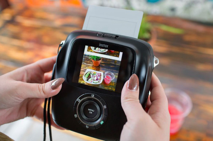 即影即有？富士將發(fā)布第二代拍立得相機(jī) SQ6-鋒巢網(wǎng)