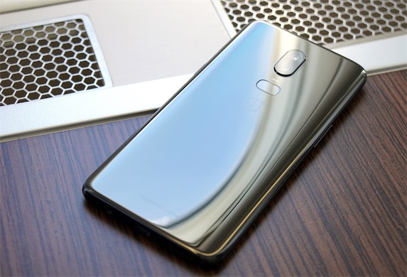 一加6上手:外觀靚性能強價格高-鋒巢網(wǎng)