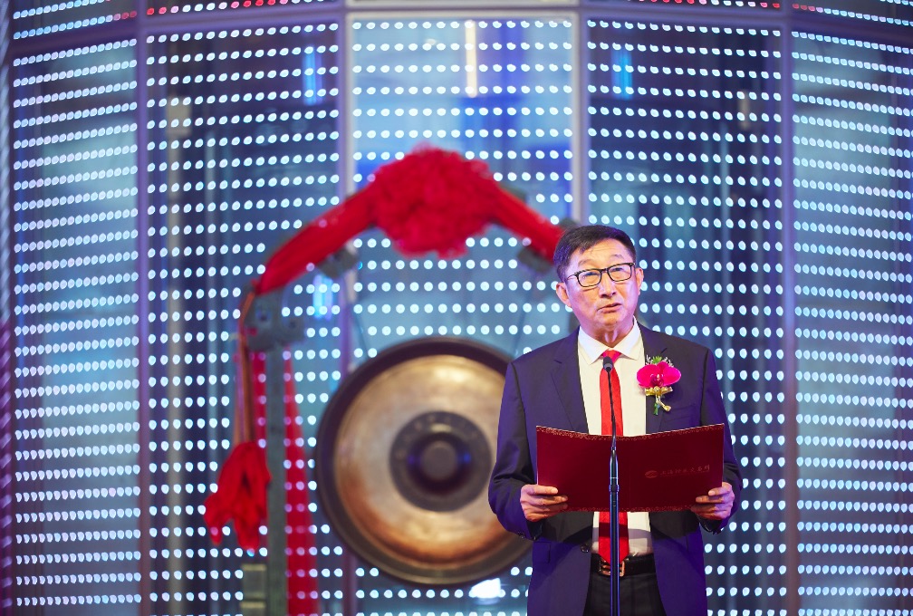 服務(wù)機(jī)器人第一股登陸A股 科沃斯機(jī)器人今日上交所敲鐘-鋒巢網(wǎng)