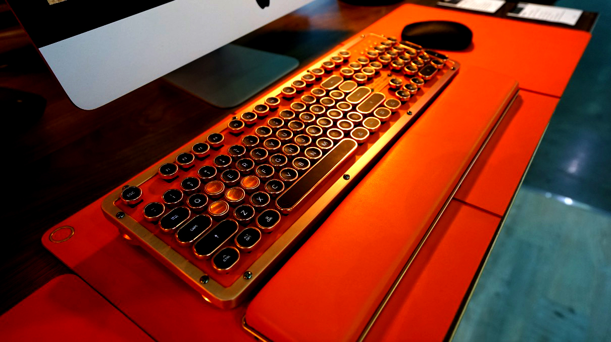 鋒巢網(wǎng)直播| 2018臺北電腦展：只為勇者而生 華碩ROG&靈耀X新品發(fā)布會直播-鋒巢網(wǎng)