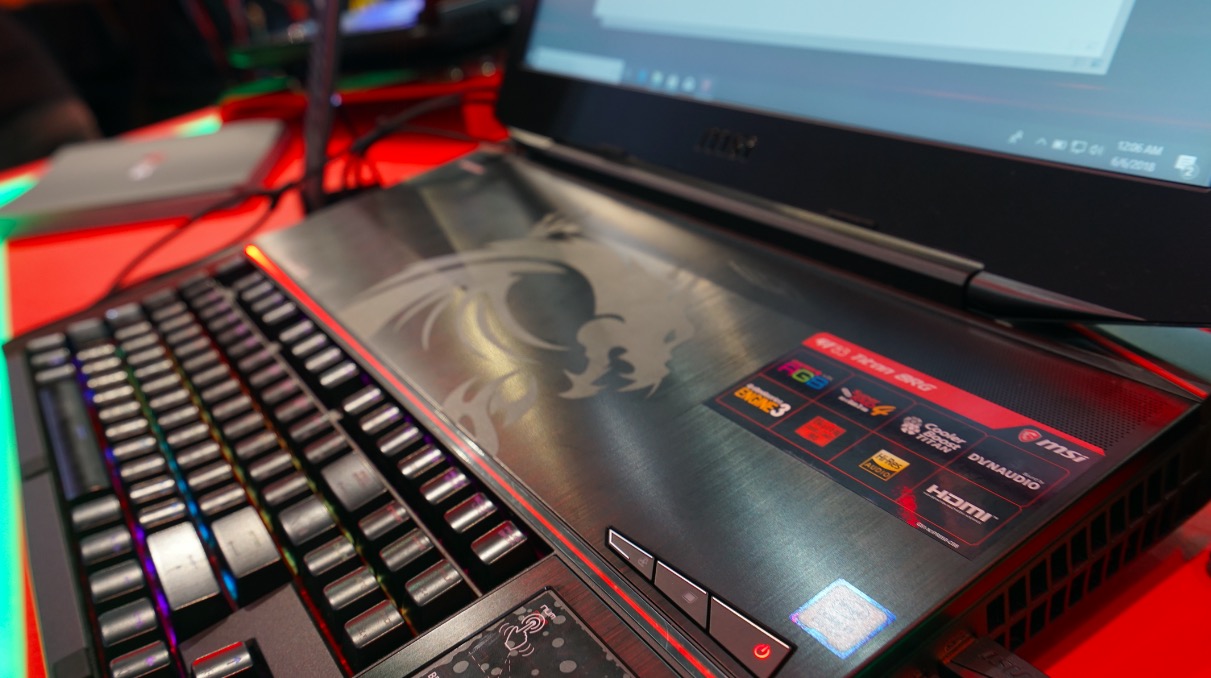 鋒巢網(wǎng)直播| 2018臺北電腦展：只為勇者而生 華碩ROG&靈耀X新品發(fā)布會直播-鋒巢網(wǎng)