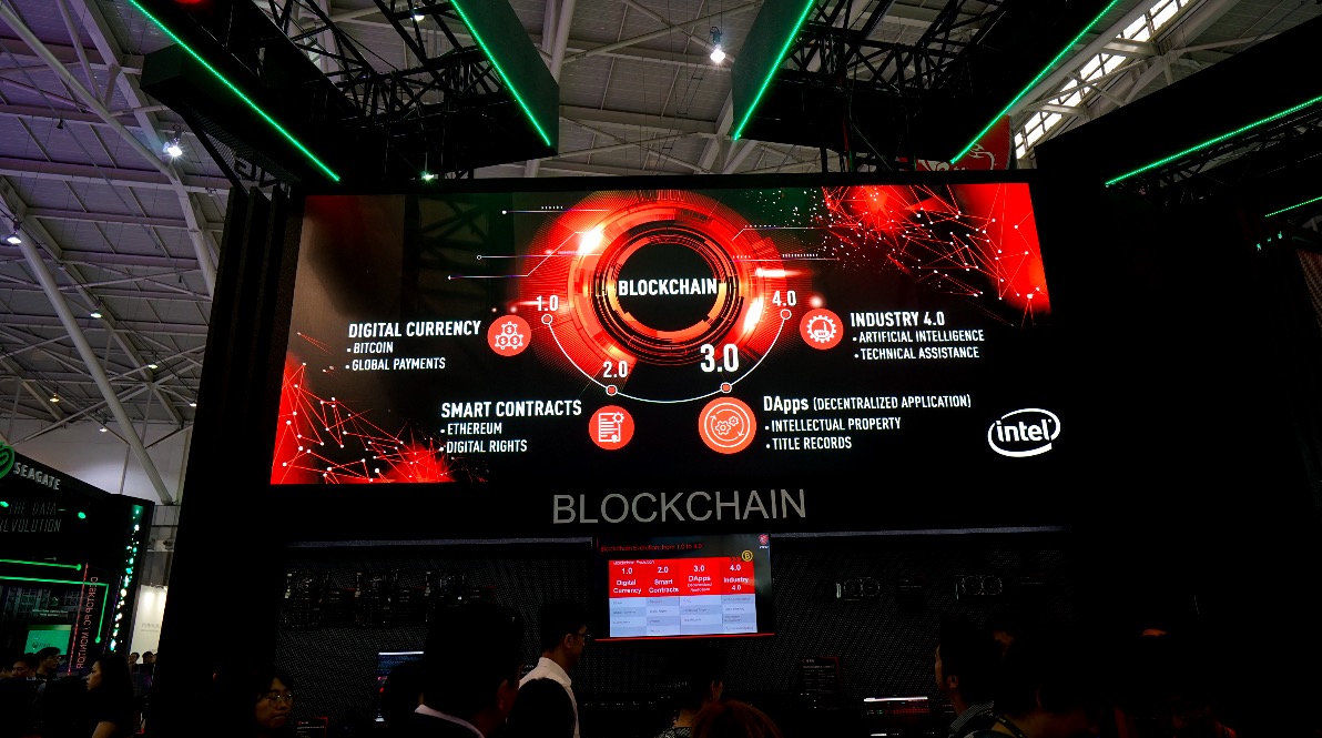 鋒巢網(wǎng)直播| 2018臺北電腦展：只為勇者而生 華碩ROG&靈耀X新品發(fā)布會直播-鋒巢網(wǎng)