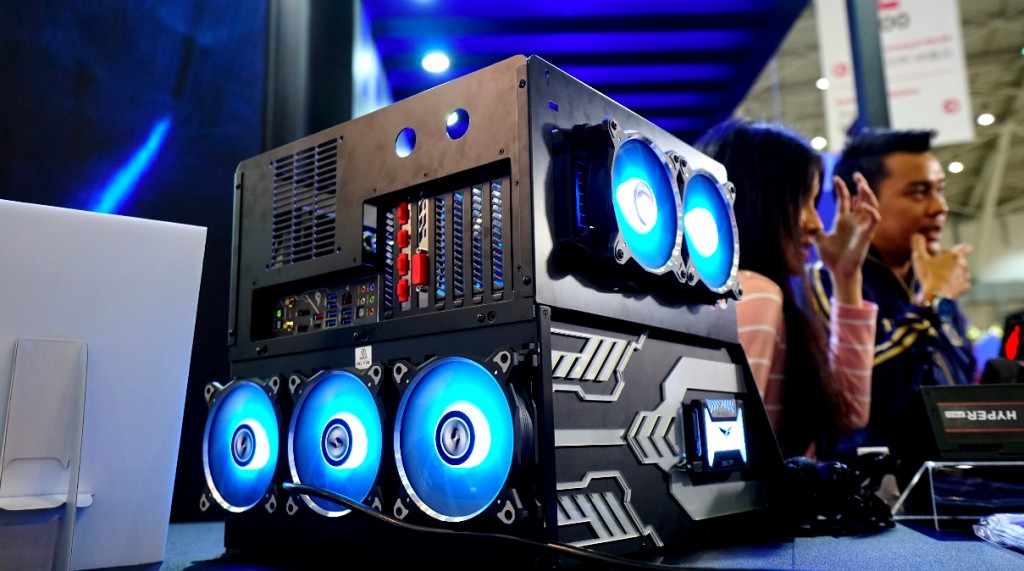 鋒巢網(wǎng)圖文直播| 帶你橫掃2018臺(tái)北電腦展-鋒巢網(wǎng)