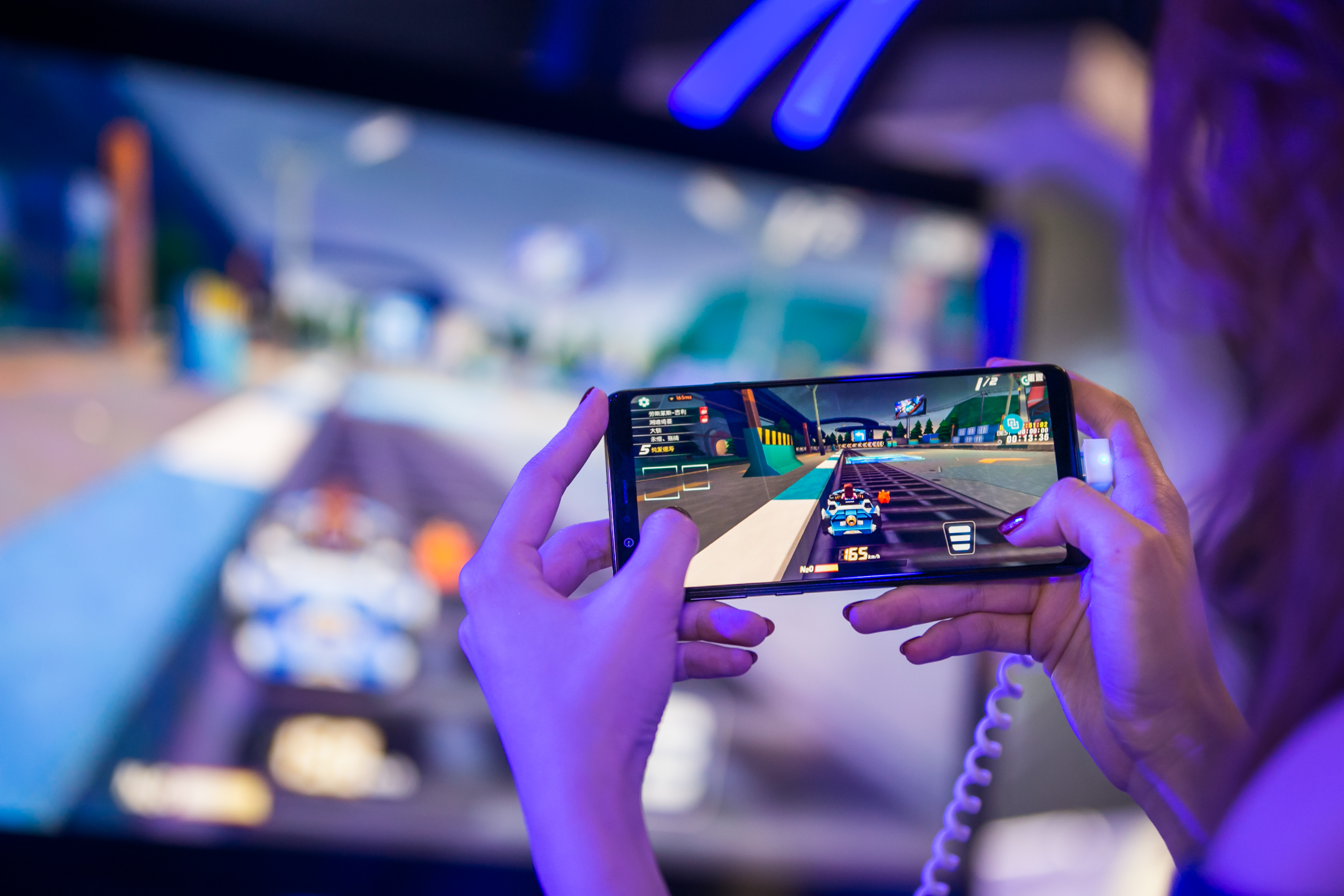 2400萬AI純粹美拍，三星做出了一款年輕人都愛的智能手機-鋒巢網(wǎng)