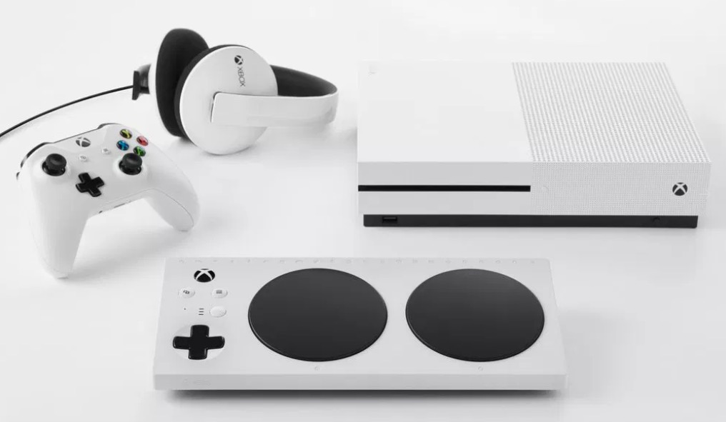 Xbox 全新游戲手柄設(shè)計(jì) 超大AB鍵體驗(yàn)更佳-鋒巢網(wǎng)