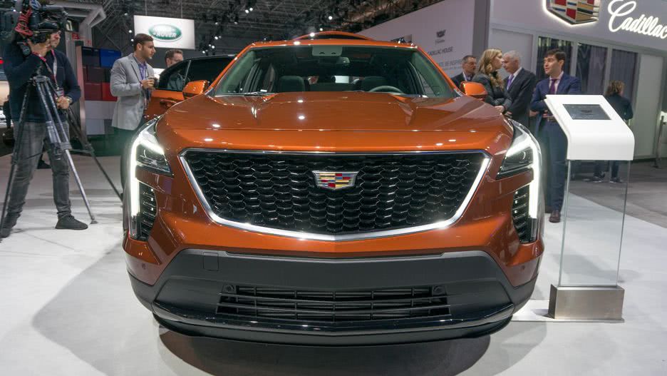 凱迪拉克XT4炫酷來襲，超長軸距配9AT-鋒巢網(wǎng)