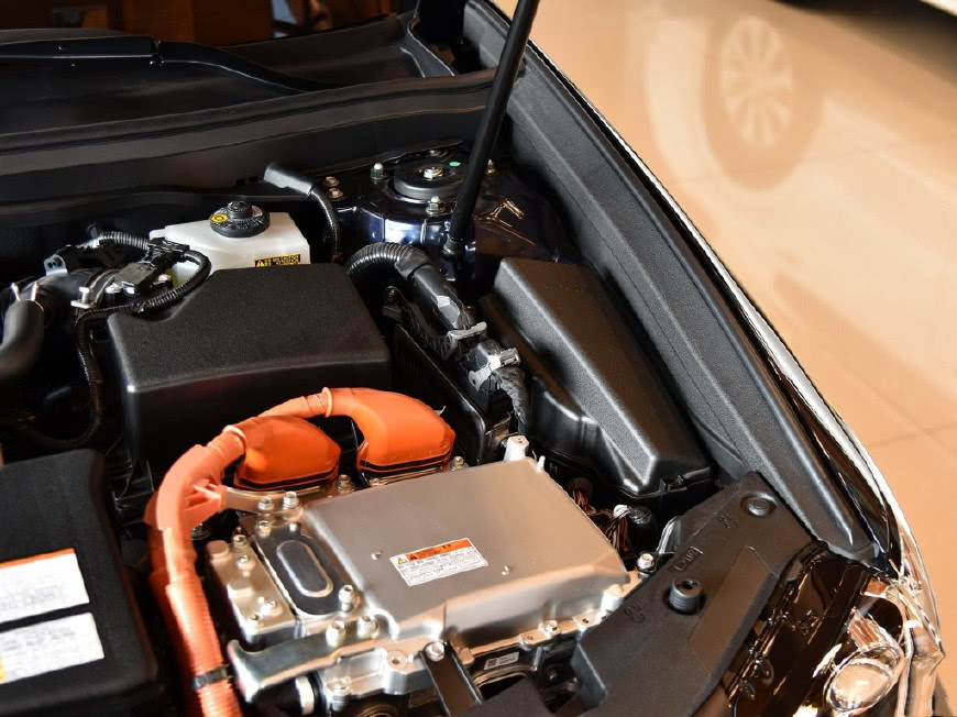 新版雷克薩斯ES亮相  寶馬5系涼涼-鋒巢網(wǎng)