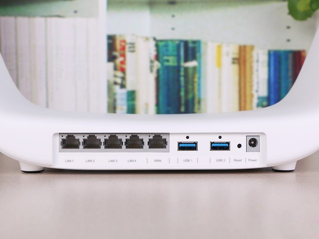 三大旗艦路由器橫評(píng)對(duì)比，哪一個(gè)更能獲得你的芳心？-鋒巢網(wǎng)