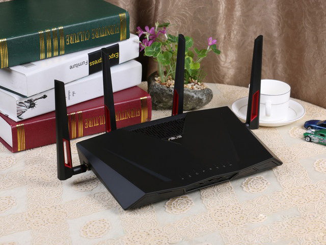 三大旗艦路由器橫評(píng)對(duì)比，哪一個(gè)更能獲得你的芳心？-鋒巢網(wǎng)