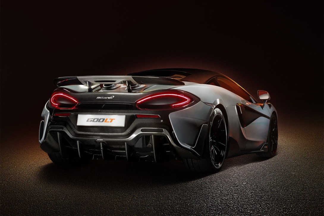 賽道之王  加長(zhǎng)超跑McLaren 600LT-鋒巢網(wǎng)