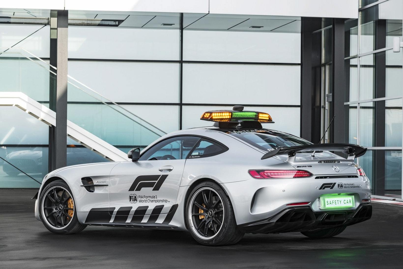 「史上最強」F1 安全車  Mercedes-AMG GT R-鋒巢網(wǎng)