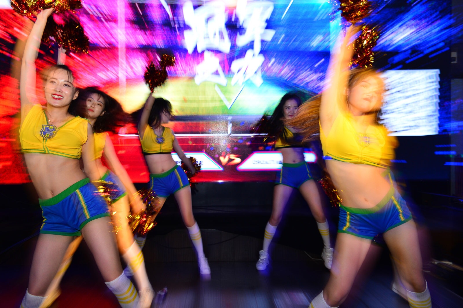 世界杯完美謝幕，TCL QLED電視“十力”見(jiàn)證冠軍誕生-鋒巢網(wǎng)