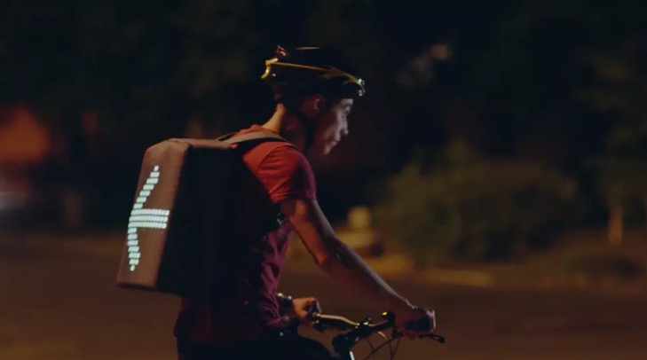 太吸睛 一款可自定義像素的動畫背包-鋒巢網(wǎng)