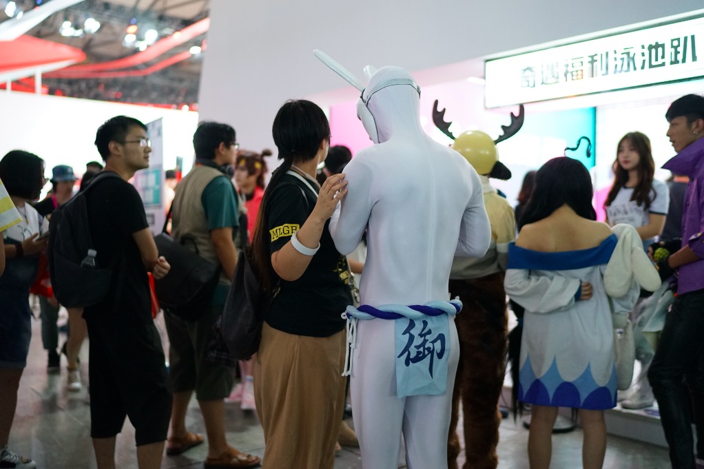 ChinaJoy妹子為抖音獻(xiàn)“聲”，突然翻車(chē)-鋒巢網(wǎng)