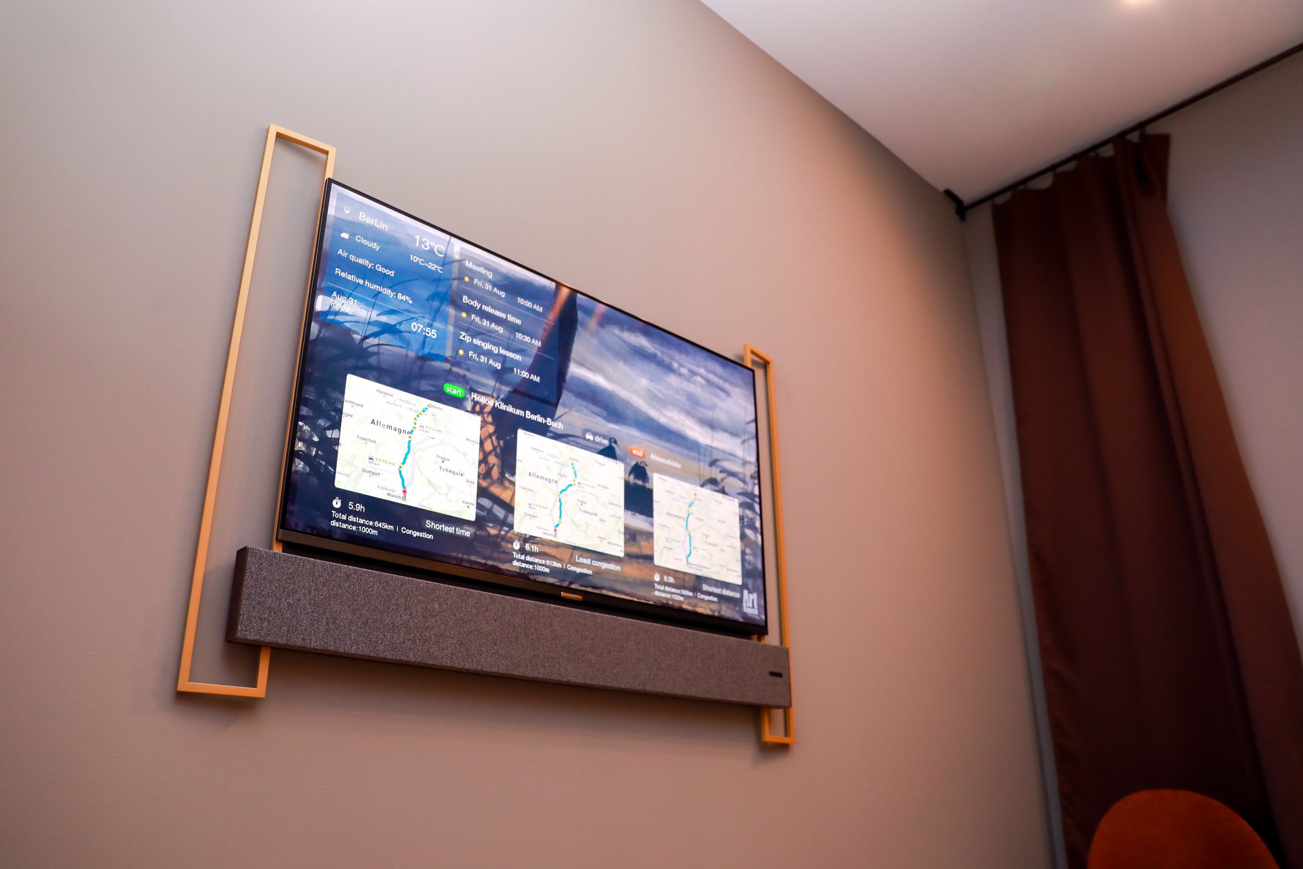 【德國(guó)IFA2018 鋒巢網(wǎng)直擊】TCL電視時(shí)尚匠心設(shè)計(jì) 引發(fā)國(guó)內(nèi)外媒體熱議-鋒巢網(wǎng)