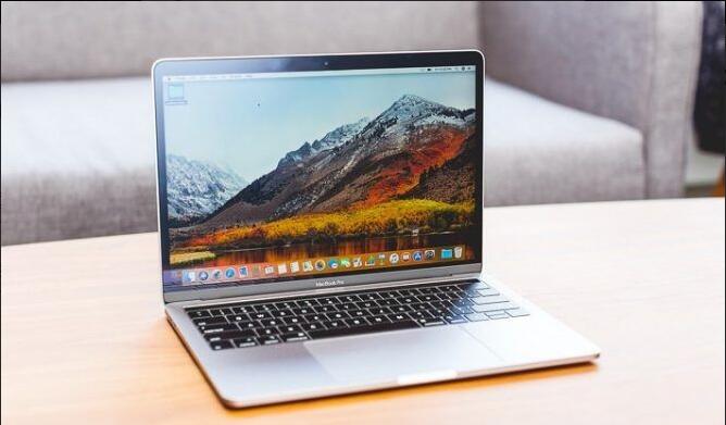 蘋果公司的新假日廣告是一個(gè)溫暖人心的，受像素啟發(fā)的動(dòng)畫短片-鋒巢網(wǎng)