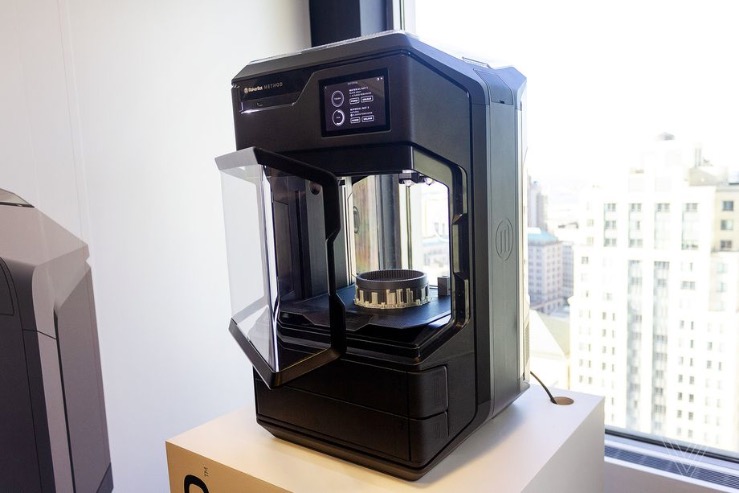 MakerBot的新型3D打印機(jī)展示了它在9年里天翻地覆的變化-鋒巢網(wǎng)