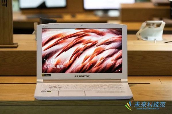 宏碁掠奪者HELIOS 300白金版評(píng)測(cè)：電競(jìng)筆記本中的優(yōu)雅野獸派-鋒巢網(wǎng)