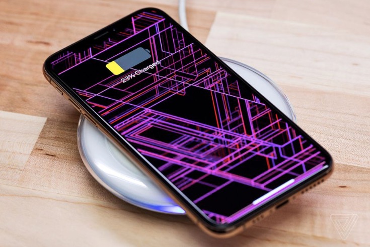 蘋果新iPhone產(chǎn)品可以為其他設備無線充電-鋒巢網(wǎng)