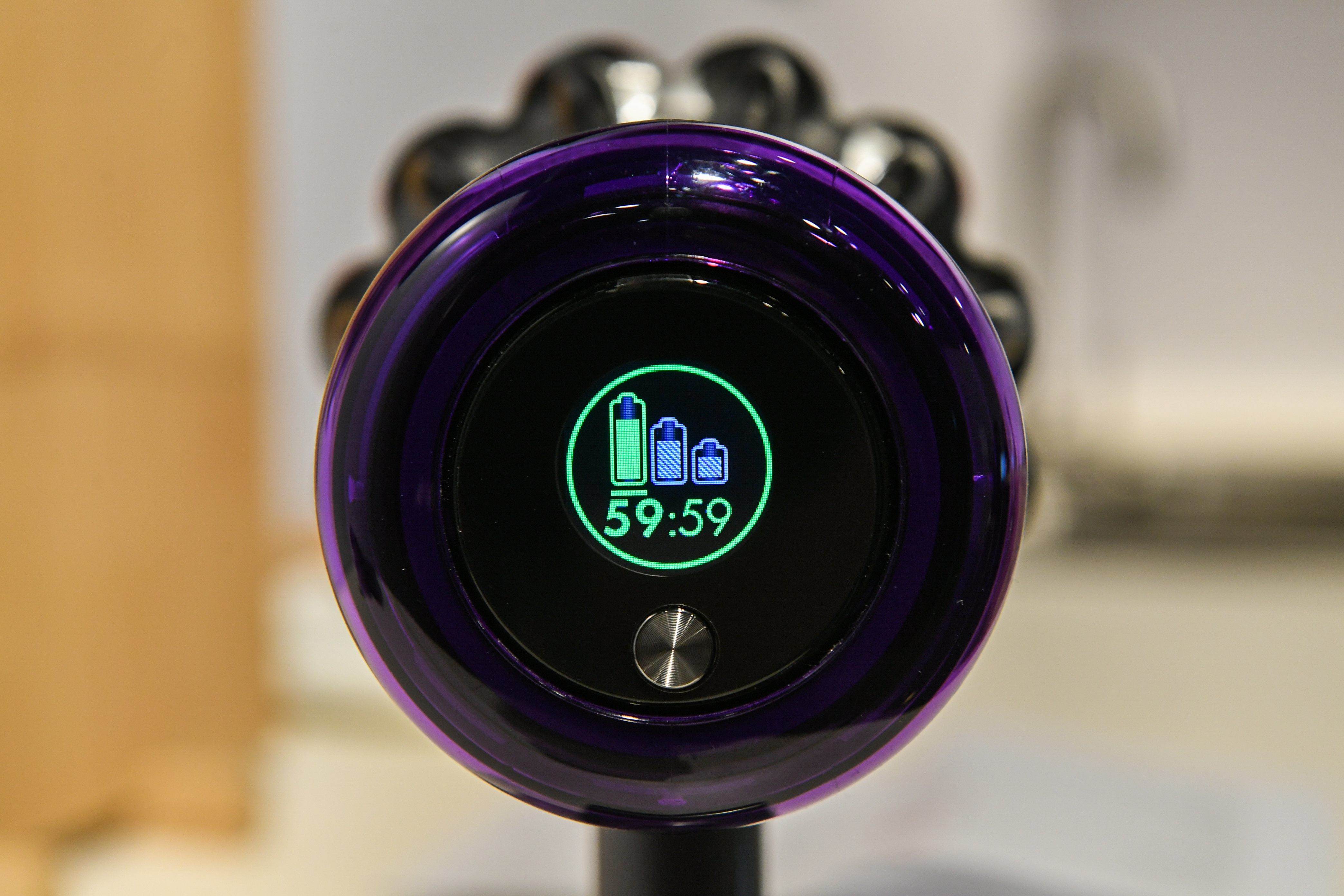 戴森最強(qiáng)勁的無繩吸塵器，吸力比戴森V10無繩吸塵器提高40%-鋒巢網(wǎng)