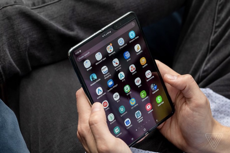 三星無(wú)限期推遲Galaxy Fold:“我們將采取措施加強(qiáng)顯示屏”-鋒巢網(wǎng)